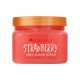 Tree Hut Sugar Scrub Strawberry, Scrub De Corp Cu Capsuni, 510 G GNC